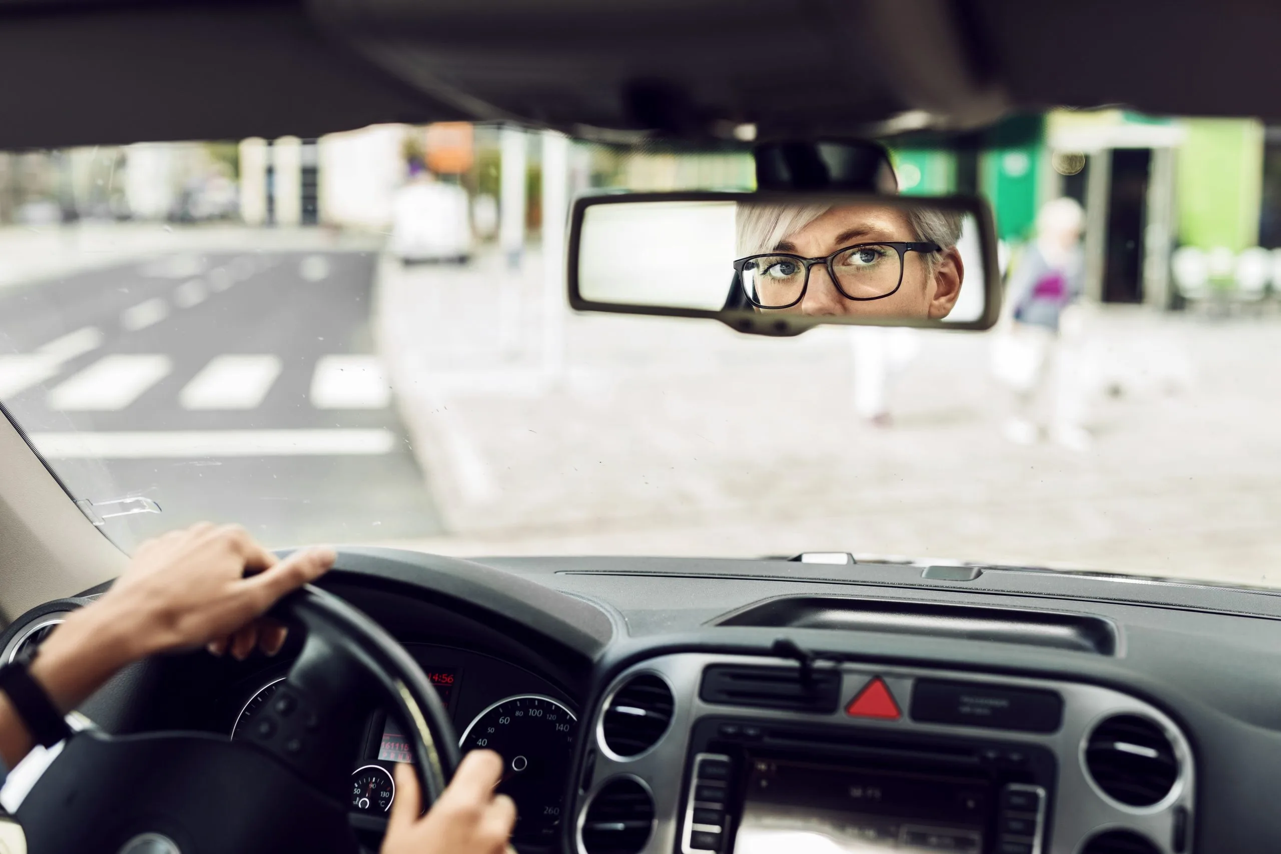 Rijschool in Hoogeveen voor leerlingen met faalangst – zo haalt iedereen zijn rijbewijs